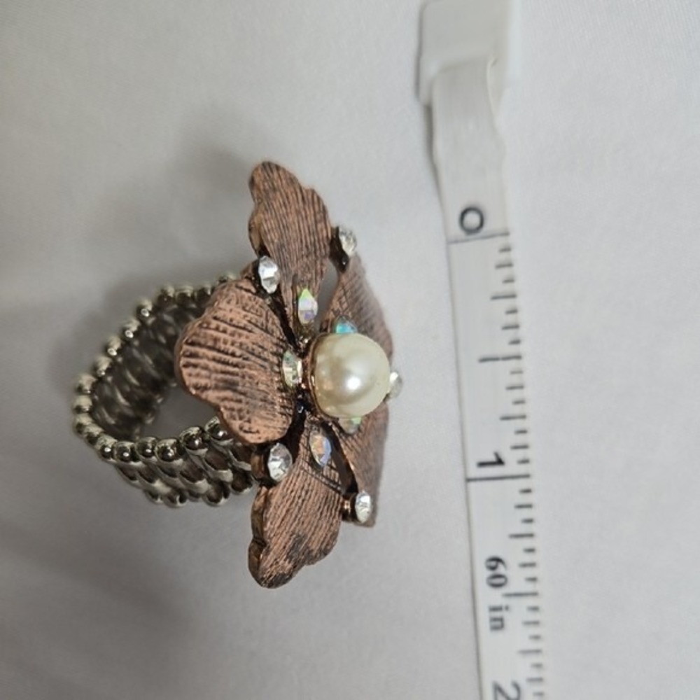 Flower‎ Stretch Ring - Picture 4 of 4